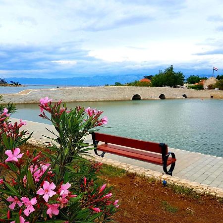Apartman Joy Nin Dış mekan fotoğraf