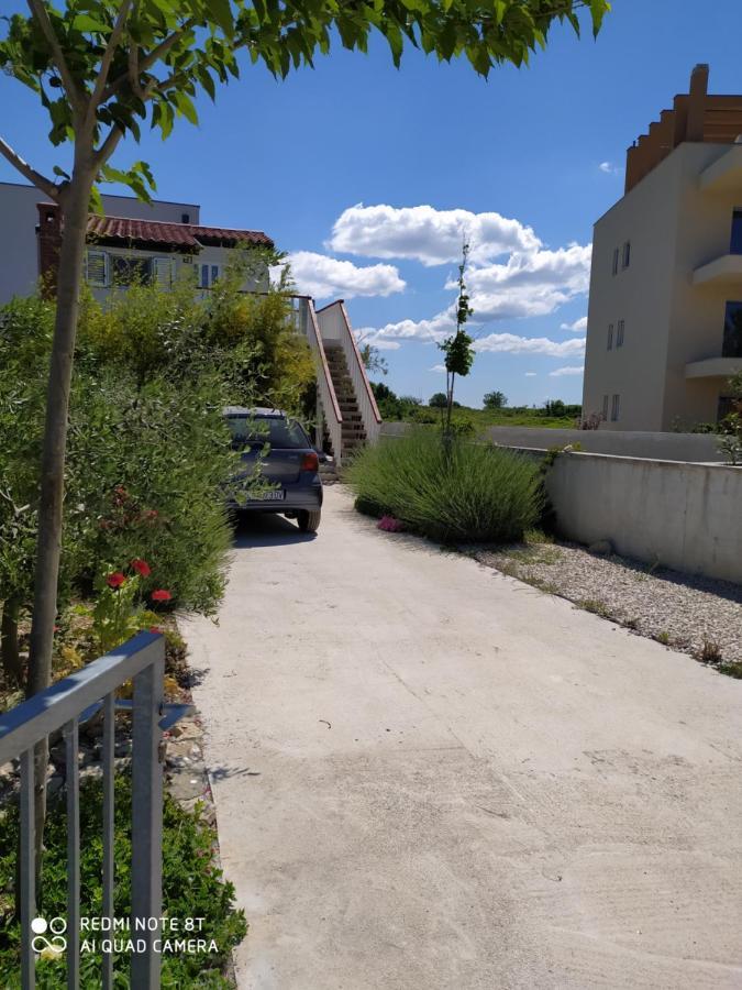 Apartman Joy Nin Dış mekan fotoğraf