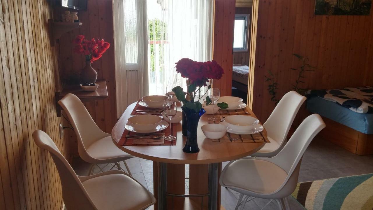 Apartman Joy Nin Dış mekan fotoğraf